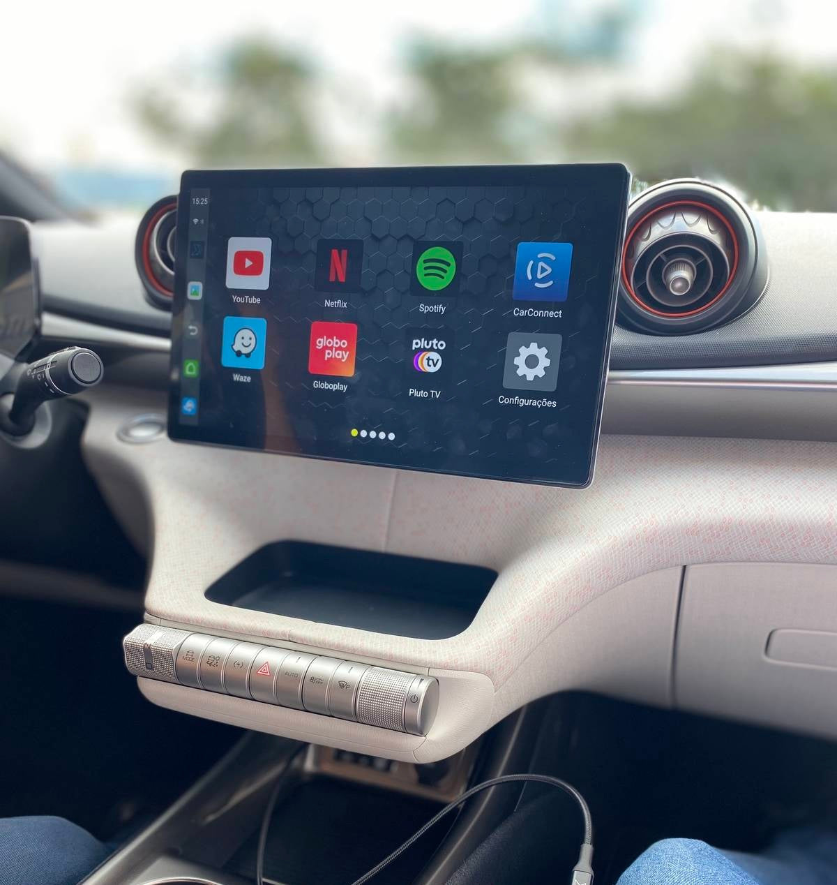 YouTube och Netflix AI-box för BYD