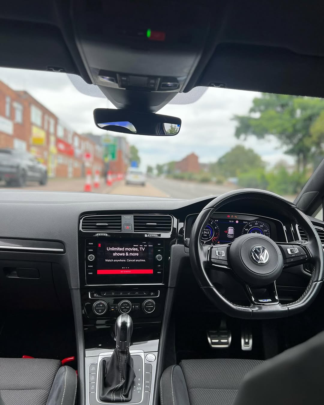 YouTube och Netflix AI-box för Volkswagen