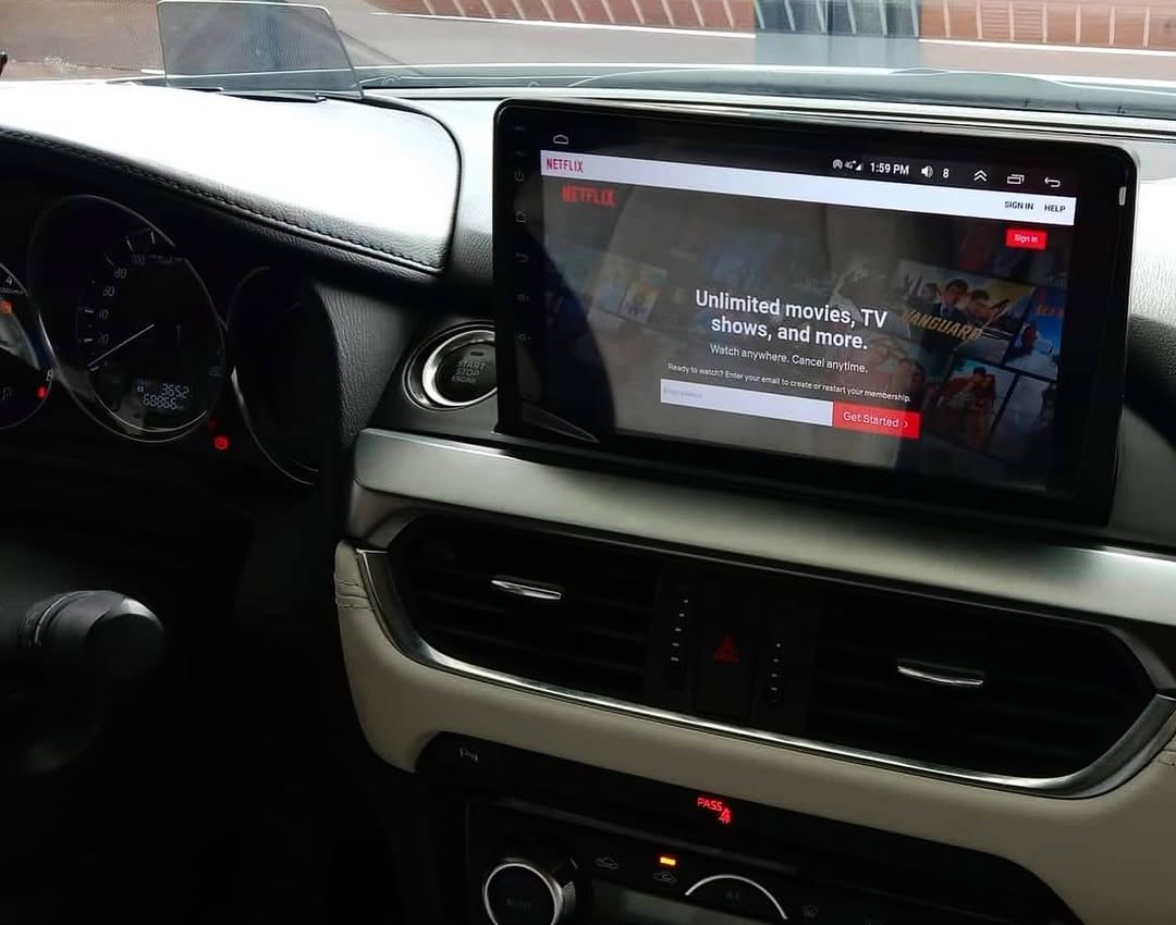 YouTube och Netflix AI-box för Mazda