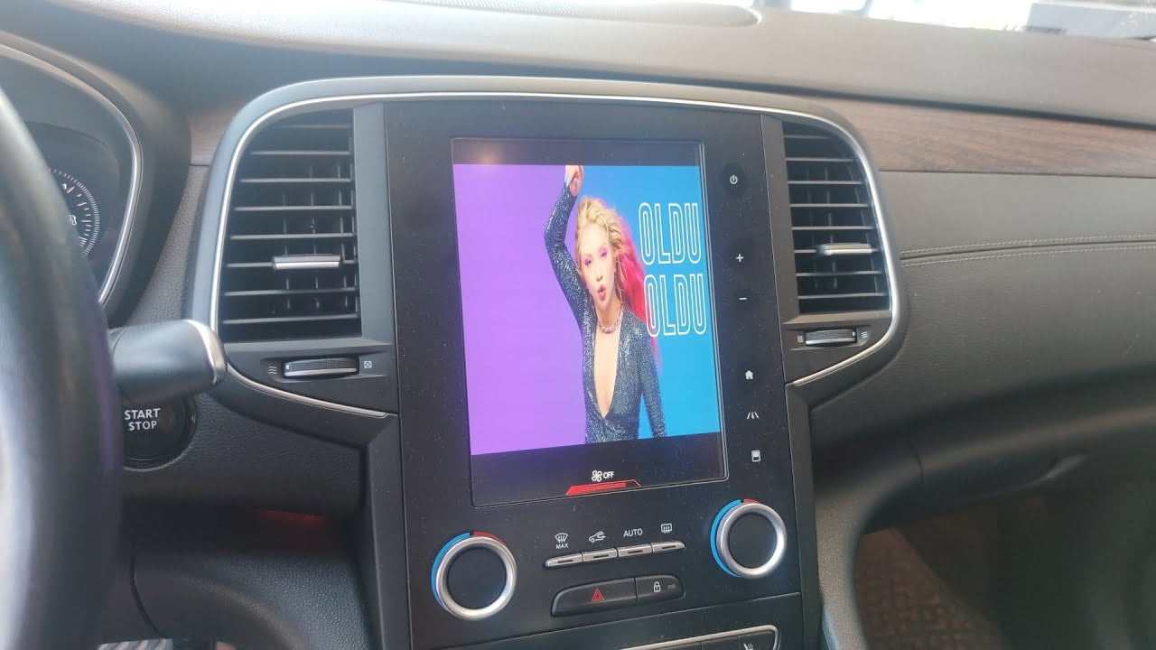 YouTube och Netflix AI-box för Renault